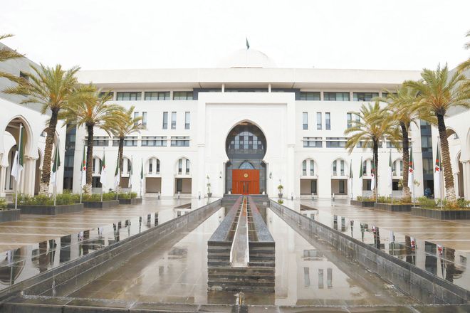蓝狮娱乐登录:地区事务存在分歧,多年矛盾终于摊牌,阿尔及利亚与阿联酋断交搅动中东